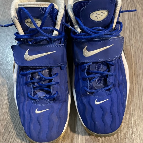 Nike Zoom Turf Jet ‘97 Shoes - Picture 2 of 8